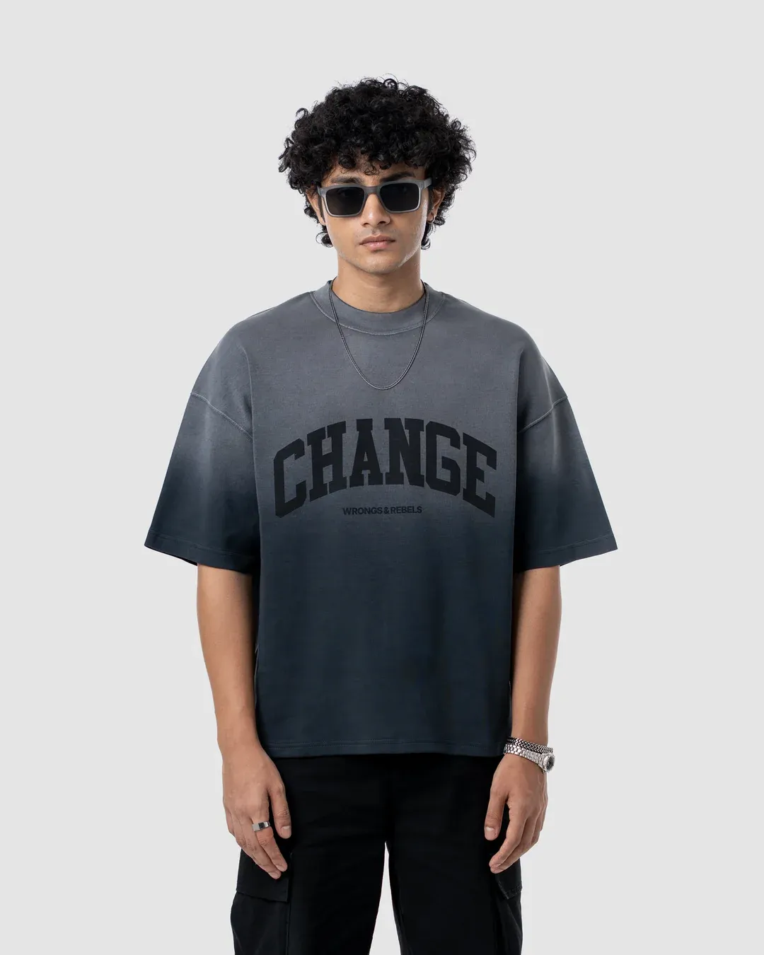 W&R Pencil Black Boxy T-Shirt - view 3