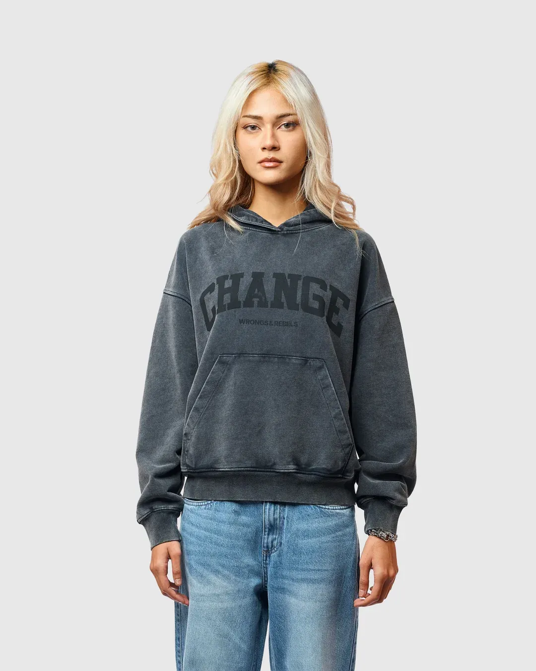 W&R Charcoal Boxy Hoodie - view 4