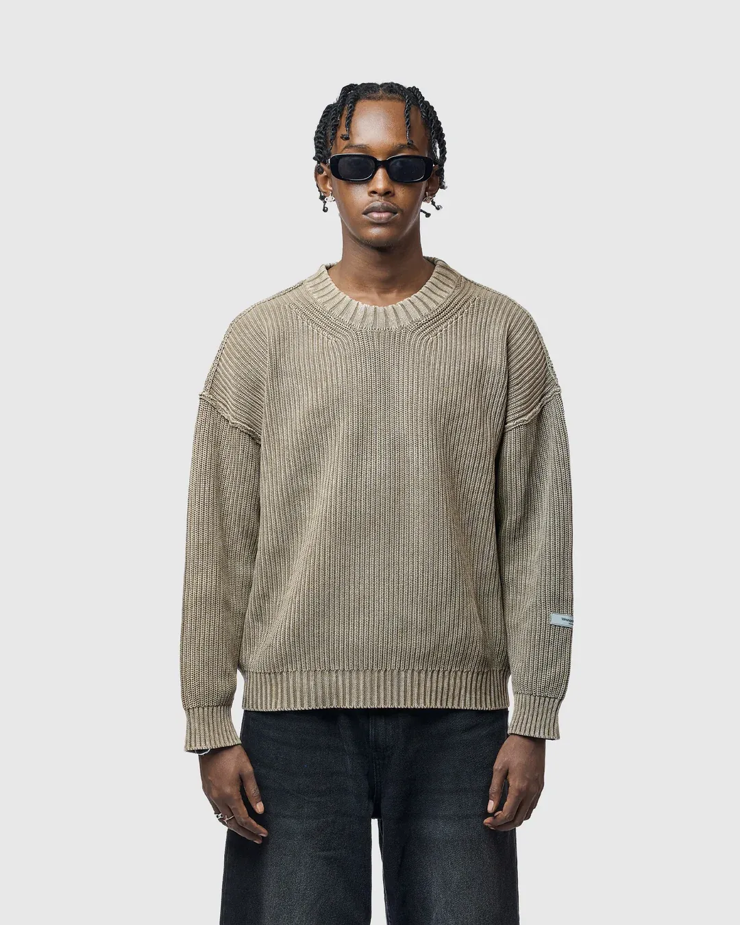 W&R Vintage Olive Sweater - view 3