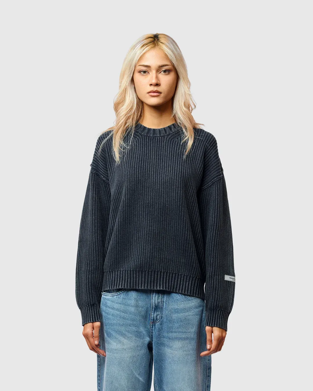 W&R Vintage Blue Sweater - view 4