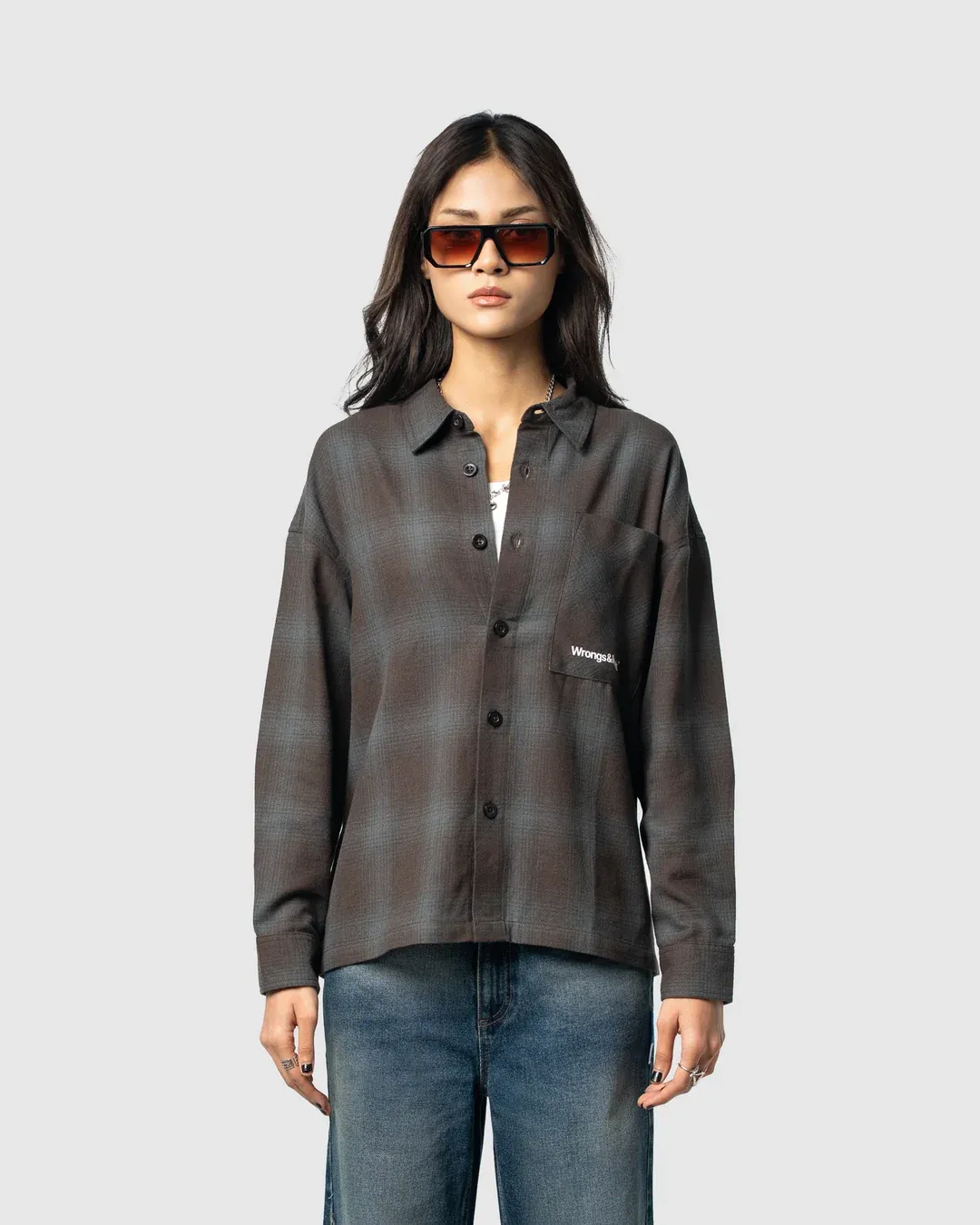 W&R Script Boxy Shirt - view 4
