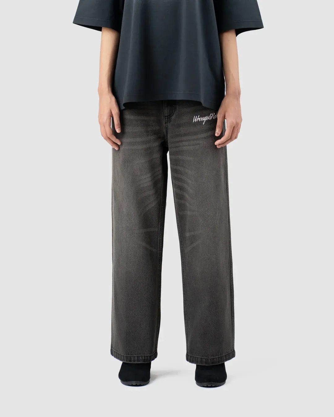 W&R Charcoal Baggy Pants - view 4