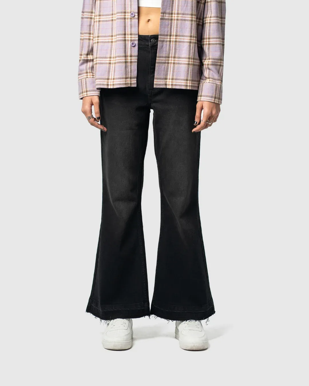 W&R Knoll Flare Denim Pants (Female) - view 3