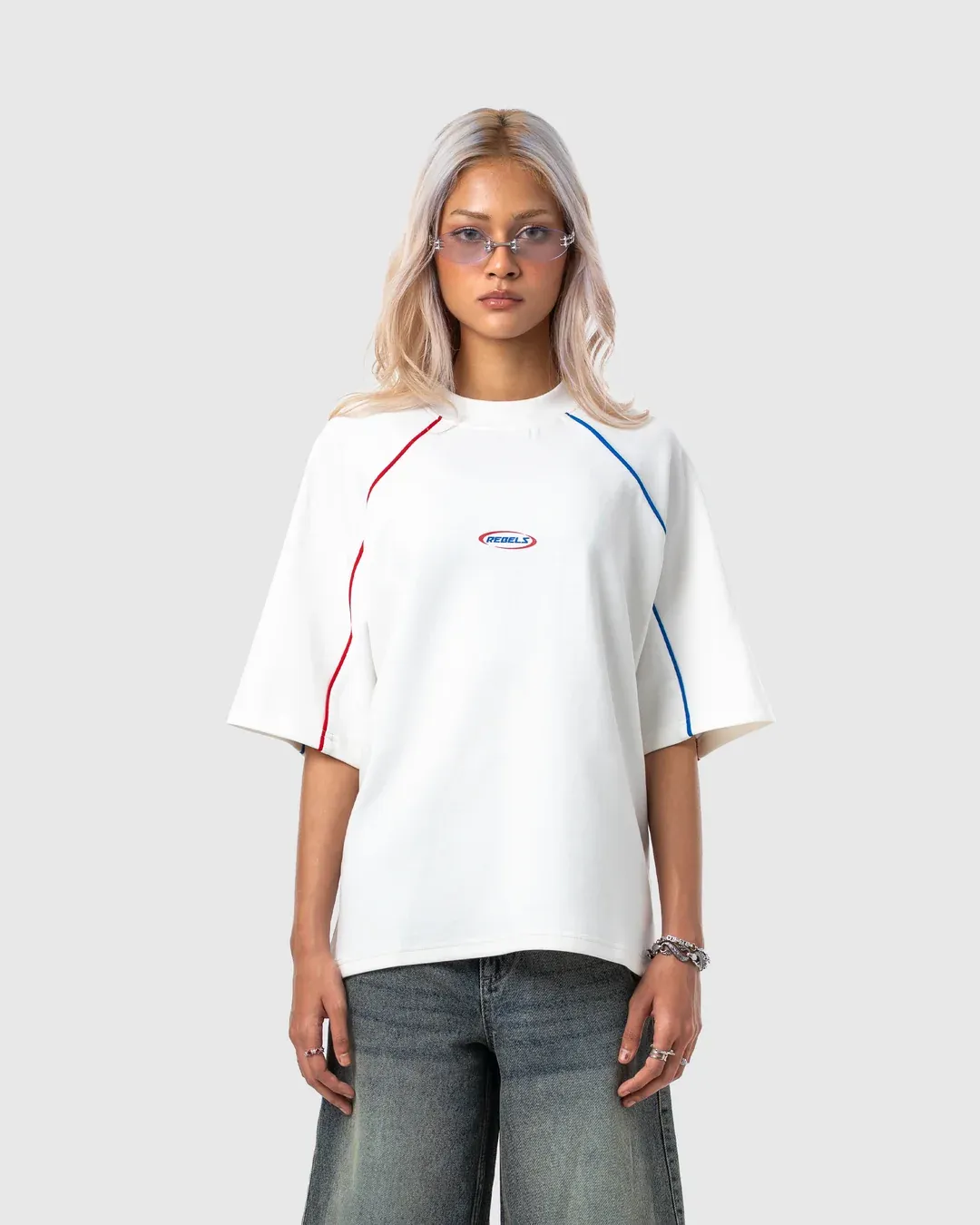 W&R White Old School Boxy T-Shirt - view 4